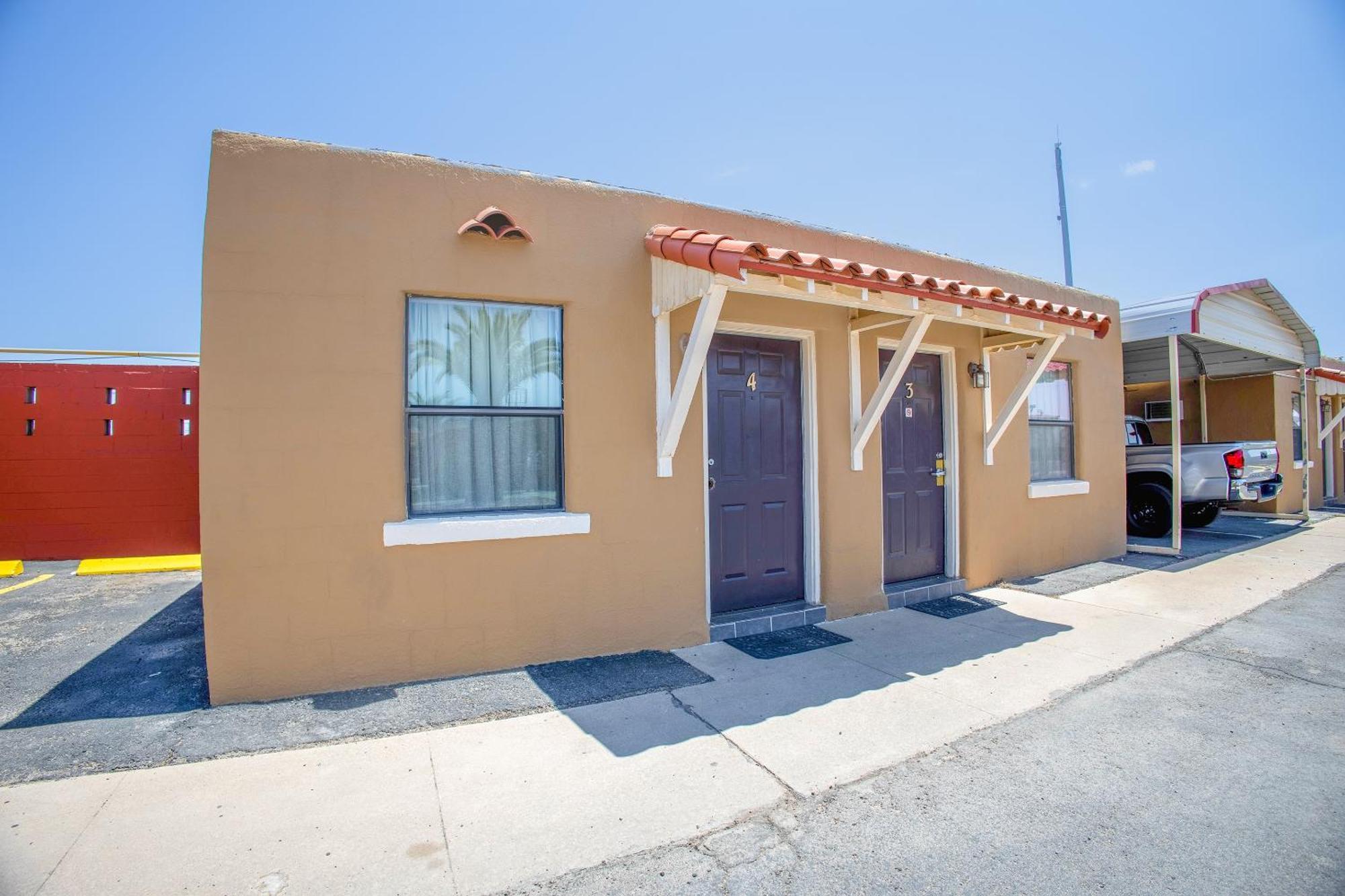 Sands Motel By Oyo El Paso Near Airport Kültér fotó